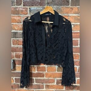 Boohoo Elegant Cropped Black Lace Blouse Size 8